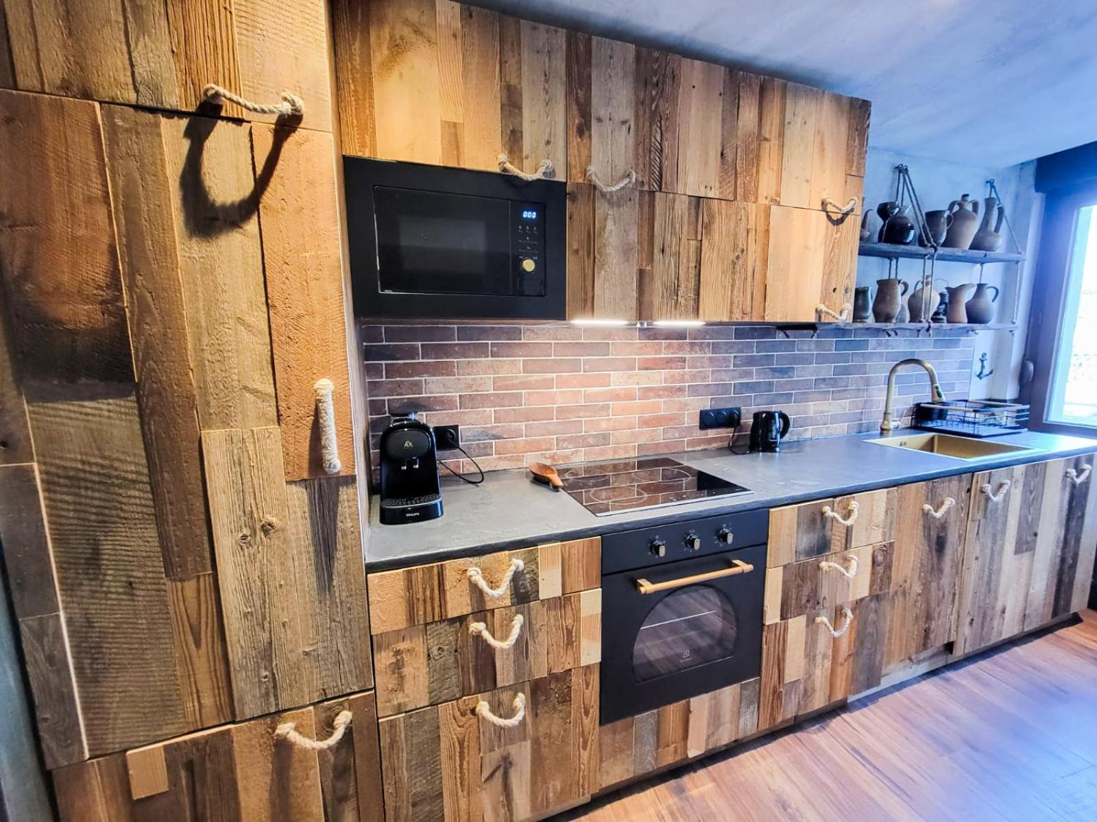 Le Repaire Des Pirates Logement Magique Sainte-Croix-en-Plaine Экстерьер фото